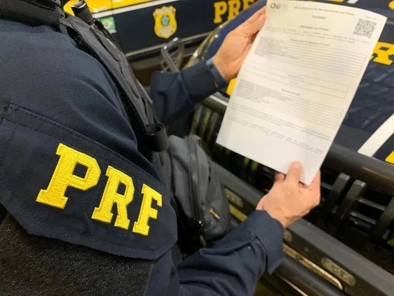 PRF prende seis pessoas e resgata vulneráveis em operação no Piauí