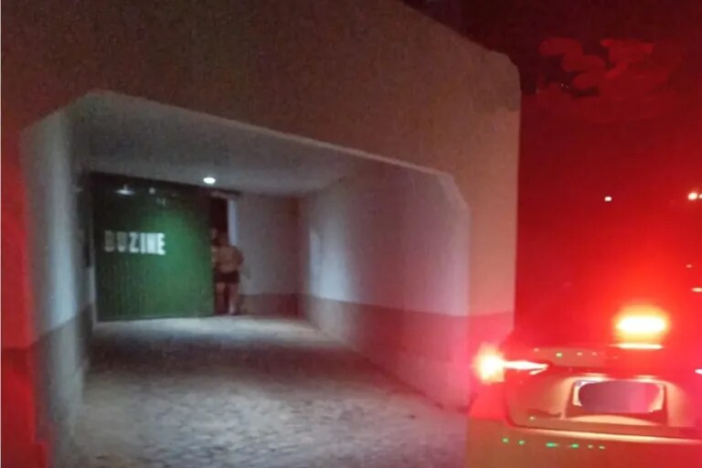Comerciante de ouro é assassinado a tiros dentro de carro em Picos