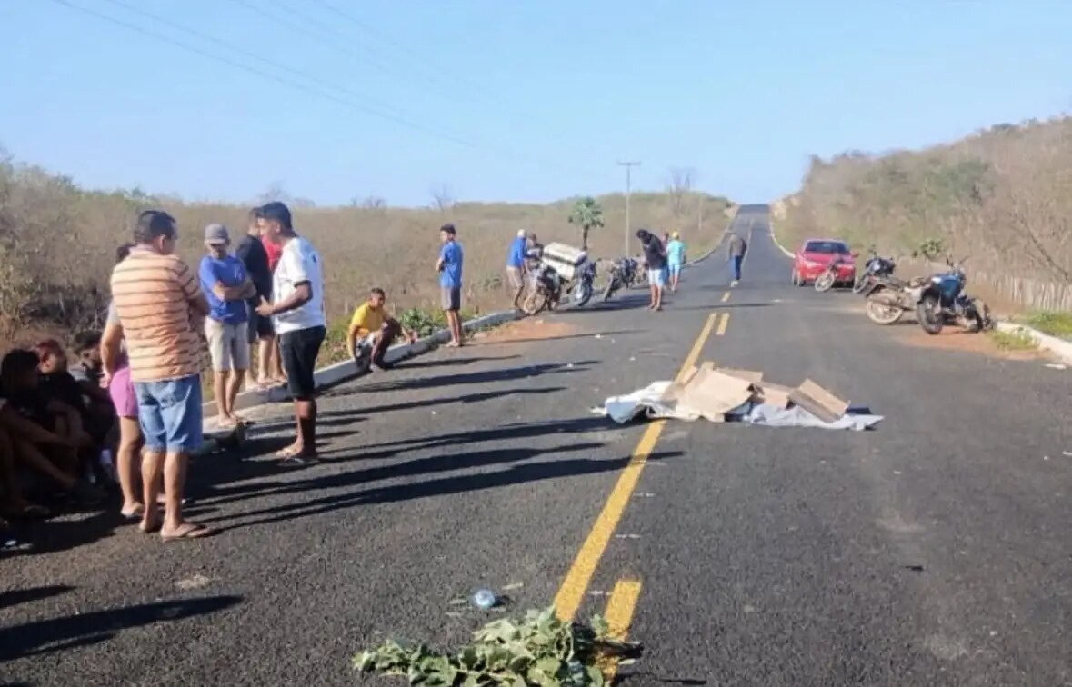 Colisão entre duas motos deixa mulher morta e três feridas no Norte do Piauí