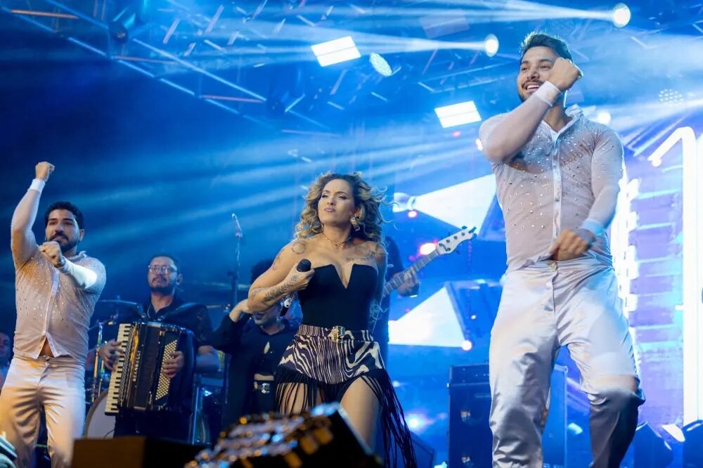 Apresentação musical agitou o público presente na segunda noite de shows