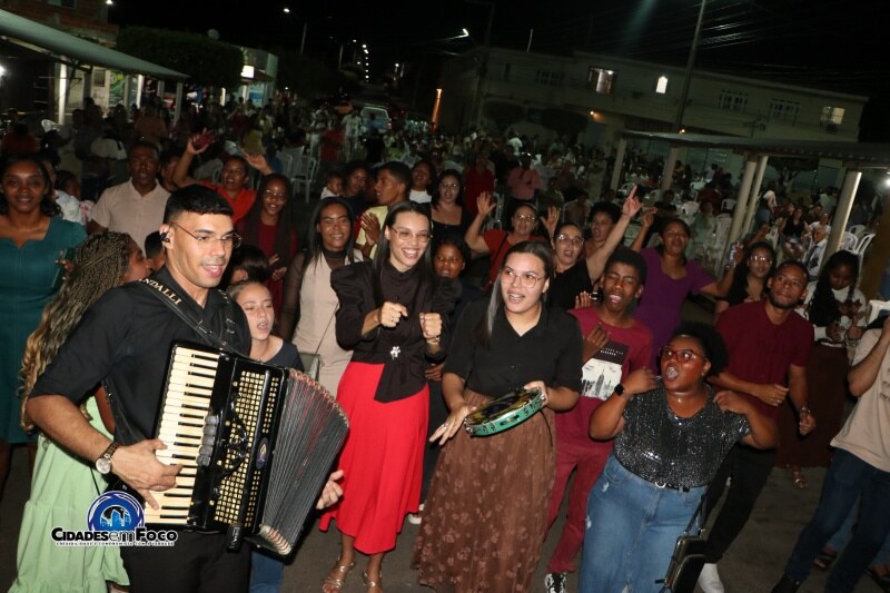 Acauã celebra Dia do Evangélico com pregação e shows na Praça Central