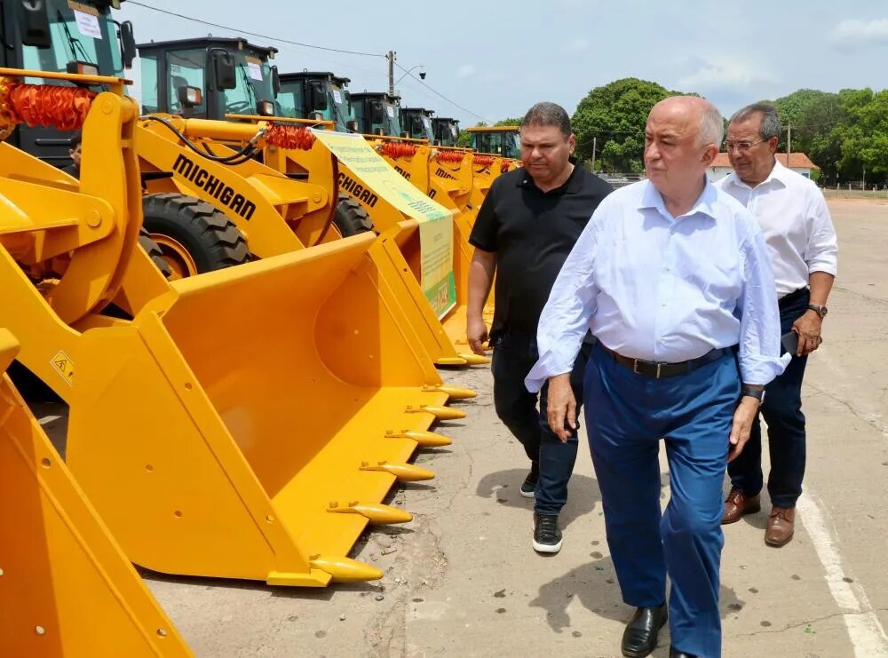 Eleitores comparecem aos cartórios eleitorais para regularizar cadastro