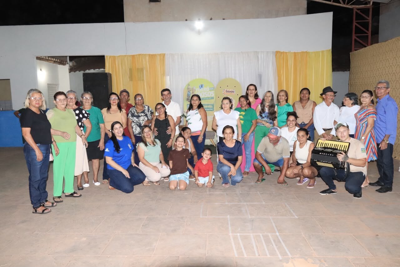 Encontro reuniu idosos no Mercado Público de Marcolândia com foco na valorização da vida — Foto: Divulgação