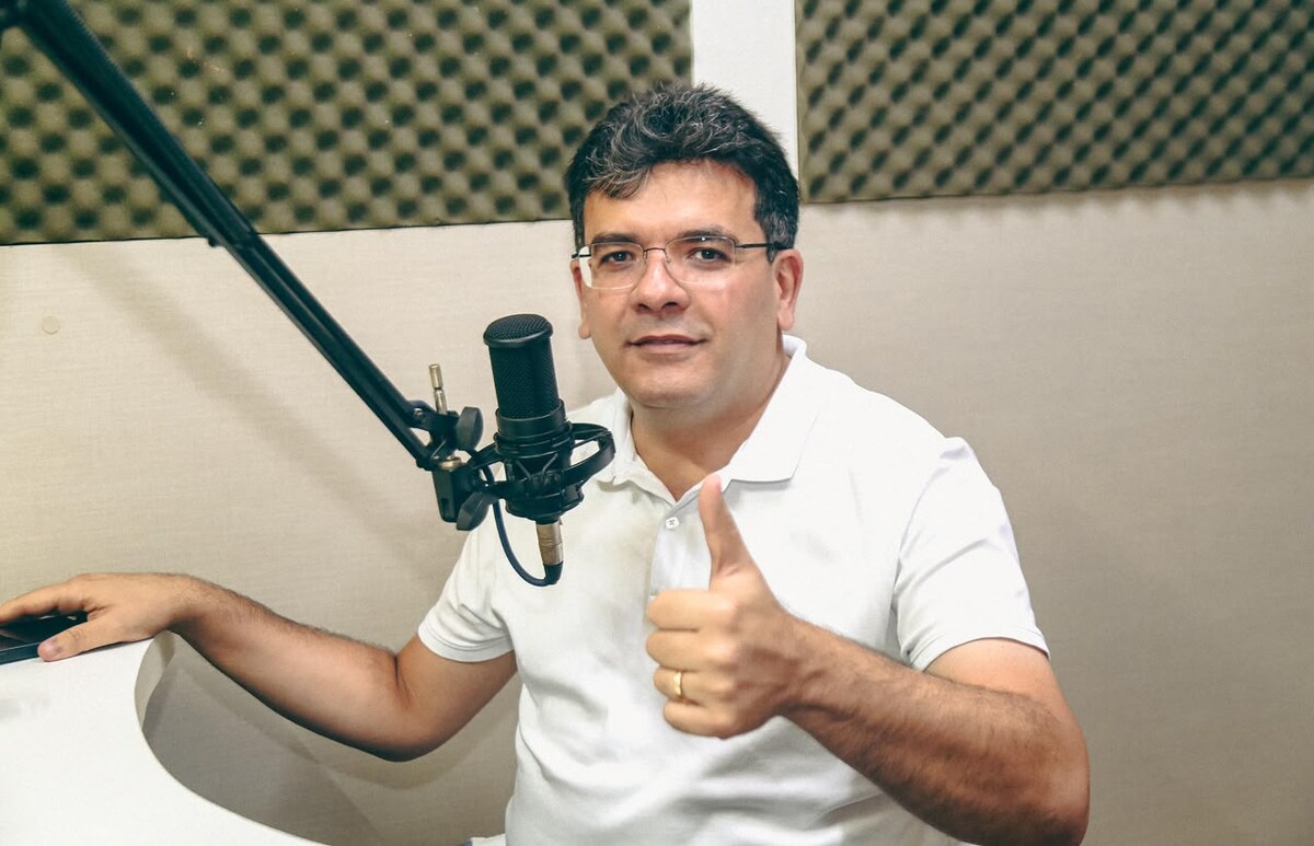 Governador e candidato à reeleição, Rafael Fonteles, durante entrevista em Floriano