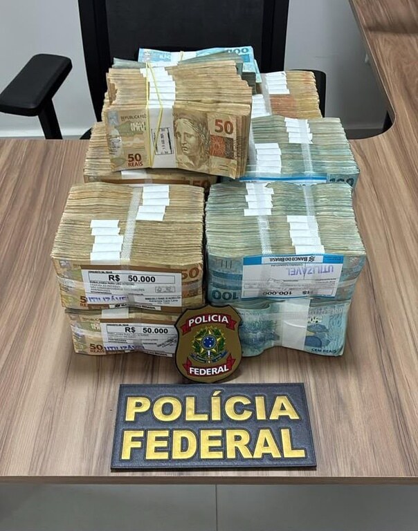 Polícia Federal prende trio com R$ 750 mil em dinheiro vivo em Picos