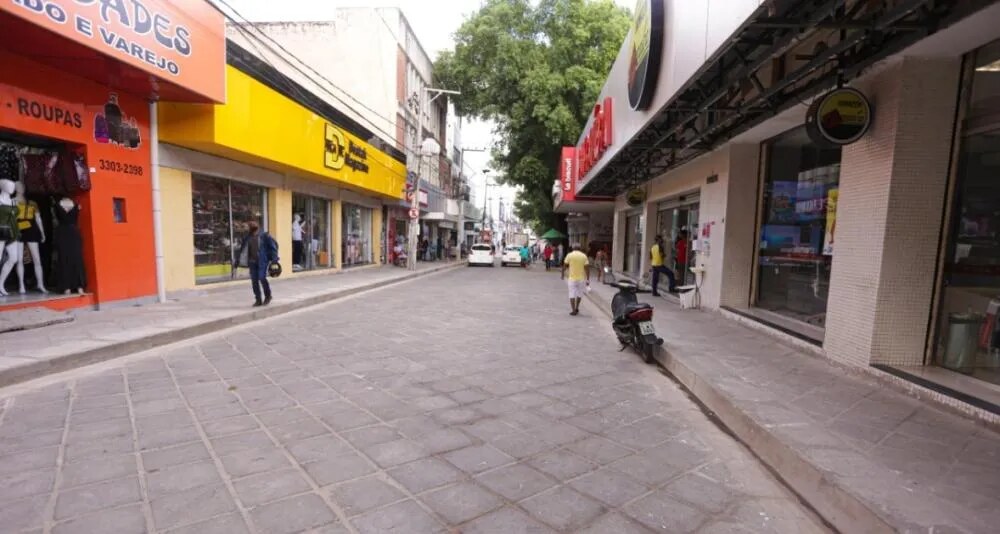 Dia do Piauí altera funcionamento de serviços e comércio na capital