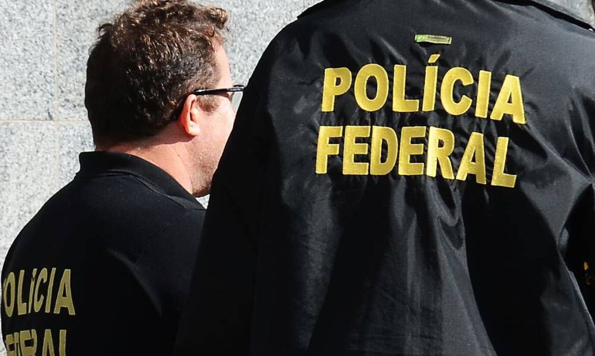 Polícia Federal cumpriu mandado de busca e apreensão no município de Picos — Foto: Divulgação/Polícia Federal