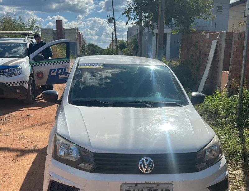 Homem rouba carro, é atacado por abelhas na fuga e termina preso em Teresina